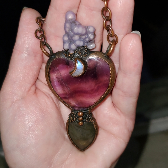 Fluorite Labradorite & Grape Agate Crystal Necklace - Picture 3 of 6